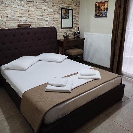 Hotel Villa Pigasos Paralía Buitenkant foto