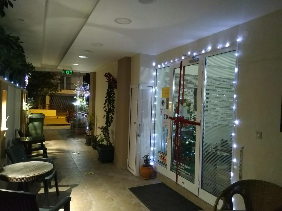 Hotel Villa Pigasos Paralía Buitenkant foto