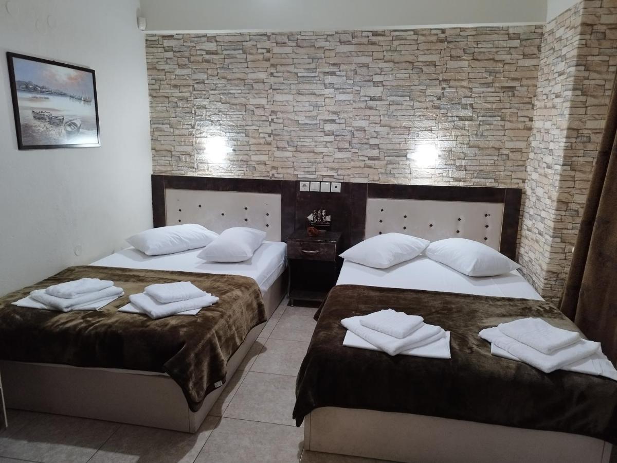 Hotel Villa Pigasos Paralía Buitenkant foto