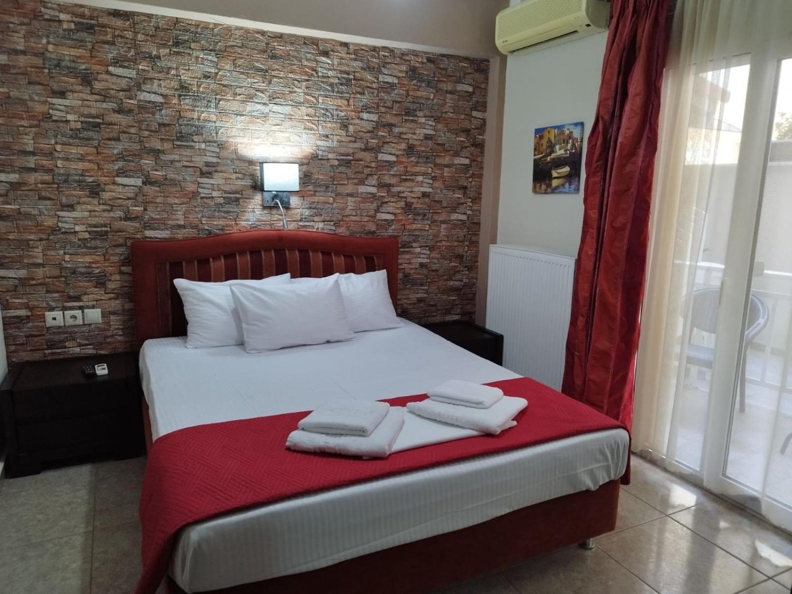 Hotel Villa Pigasos Paralía Buitenkant foto
