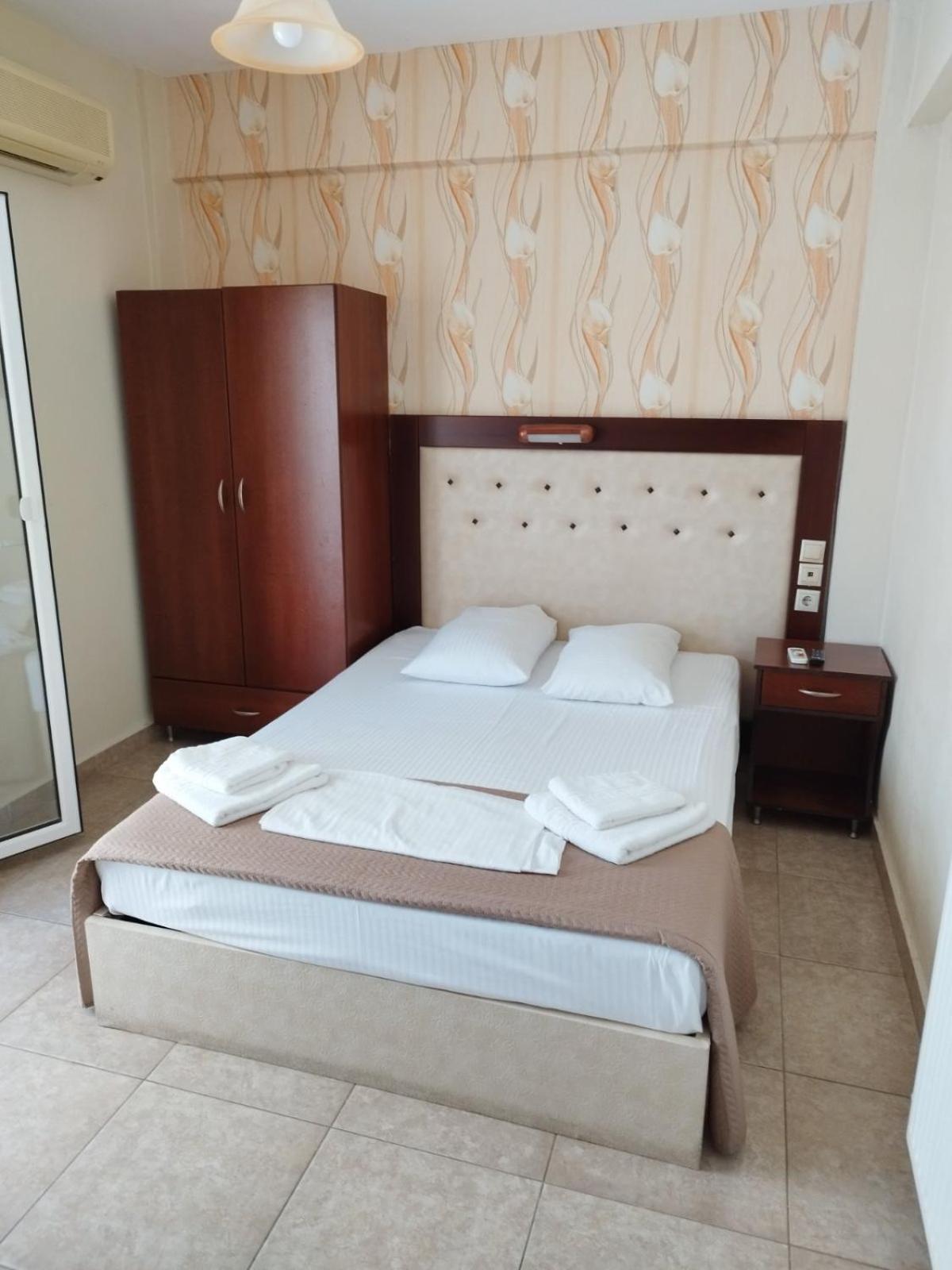 Hotel Villa Pigasos Paralía Buitenkant foto