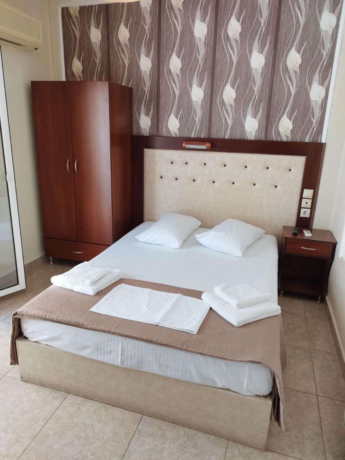 Hotel Villa Pigasos Paralía Buitenkant foto