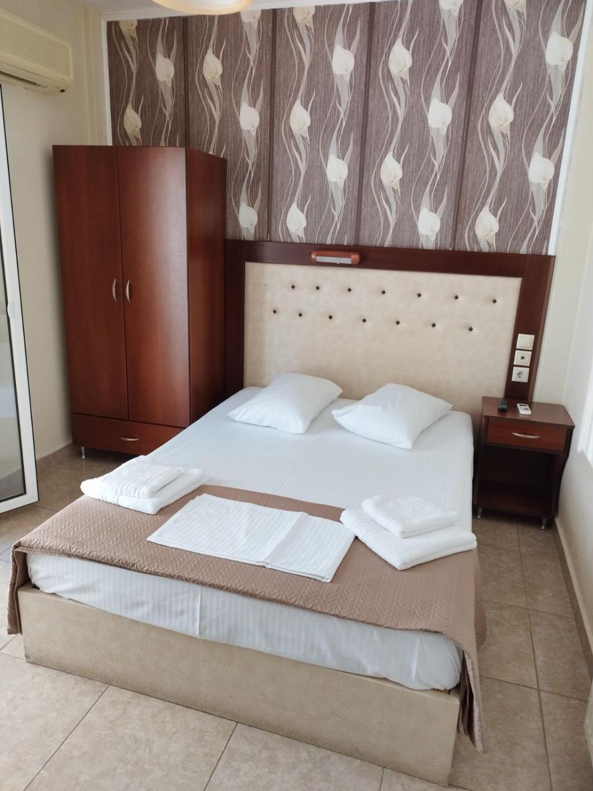 Hotel Villa Pigasos Paralía Buitenkant foto