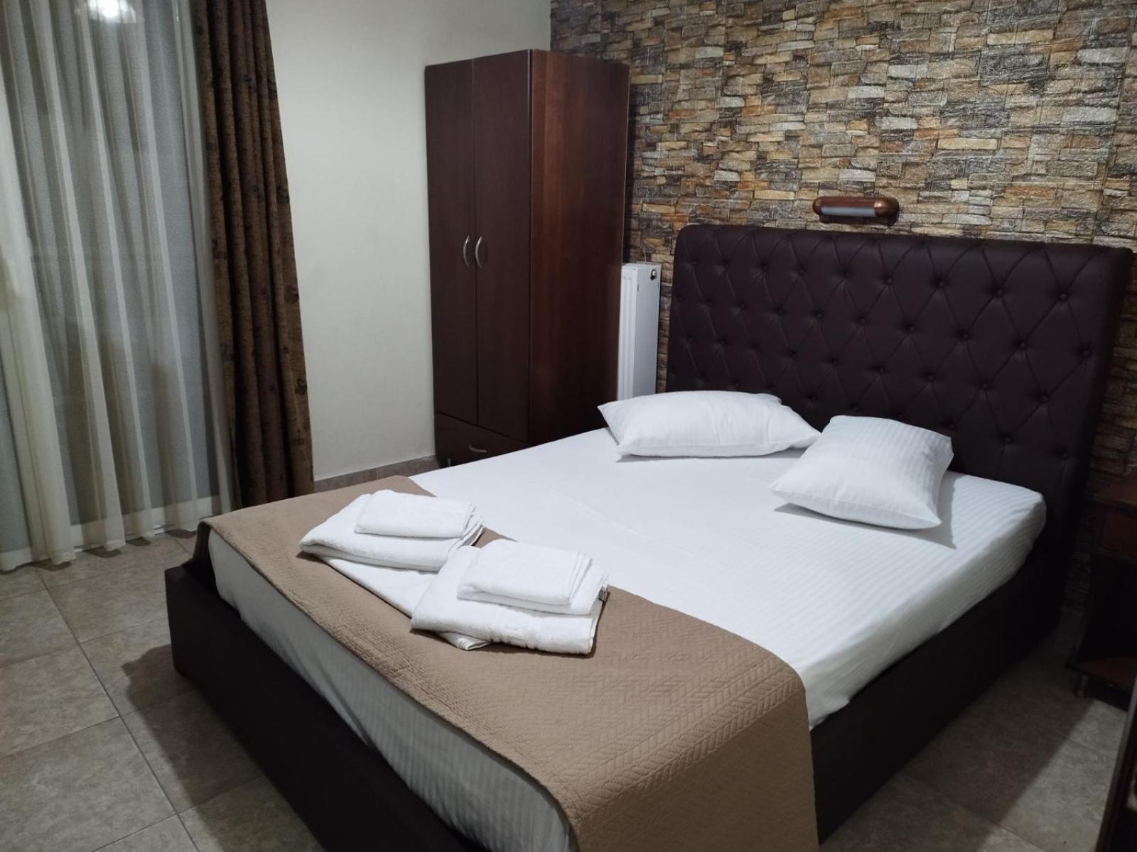 Hotel Villa Pigasos Paralía Buitenkant foto